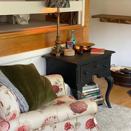 'The Den' Self Contained One Bedroom Annexe. Stockbridge  Eksteriør billede